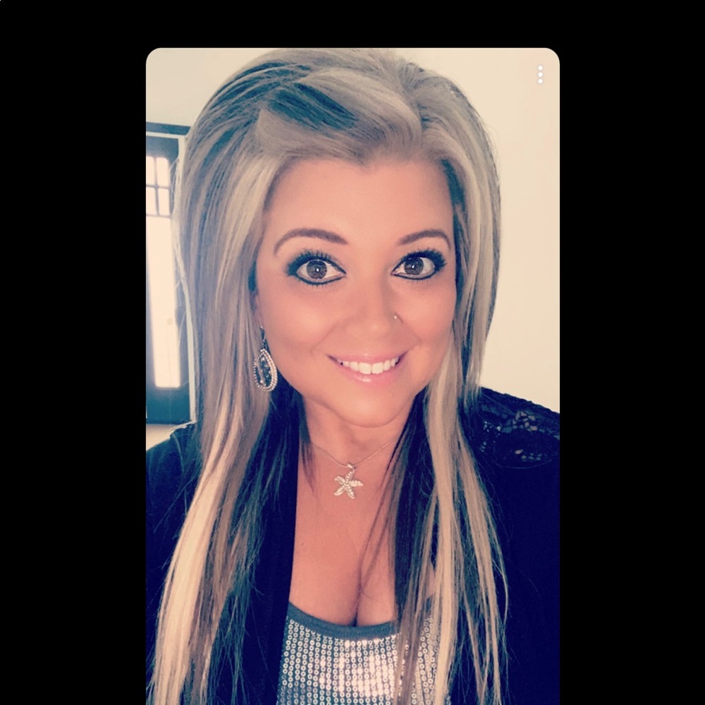 Meet your Posher, Dana
